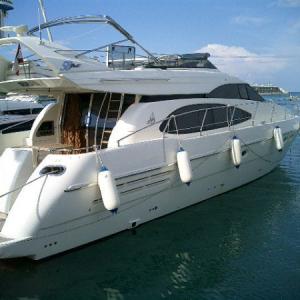 Azimut 58 - Rent a yacht in Puerto Vallarta, Los Cabos and Cancun